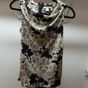 Banana Republic / Sleeveless Summer Blouse